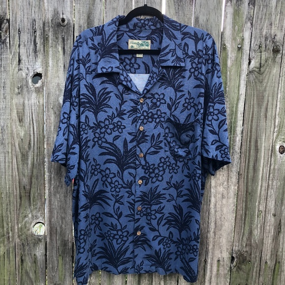 Havana Jack's Cafe Other - Havana Jack's Cafe Men's Blue Floral XL Shirt